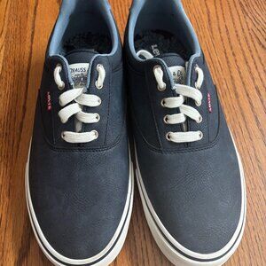 Men's Casual Footwear